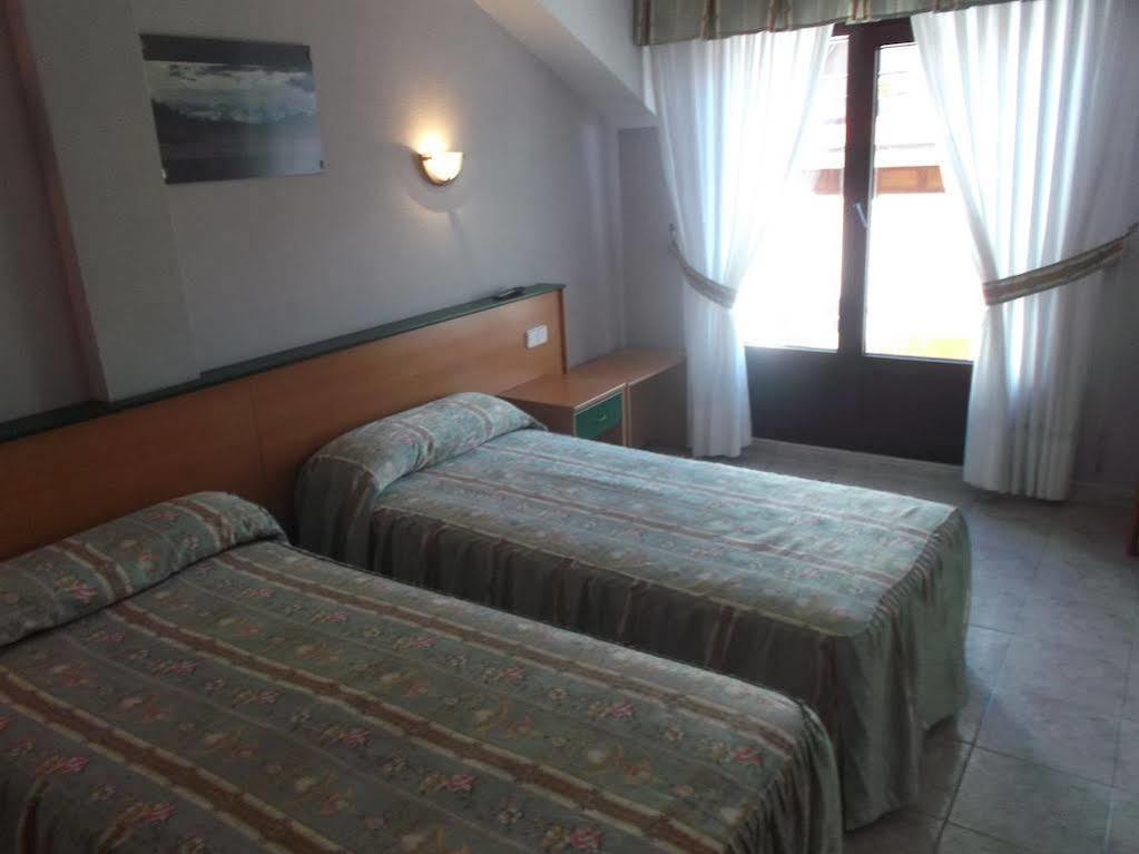 Hotel Bemon Playa Somo Exterior photo