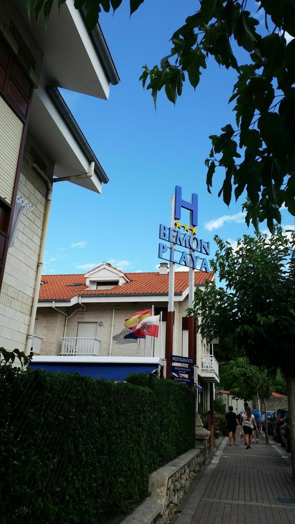 Hotel Bemon Playa Somo Exterior photo